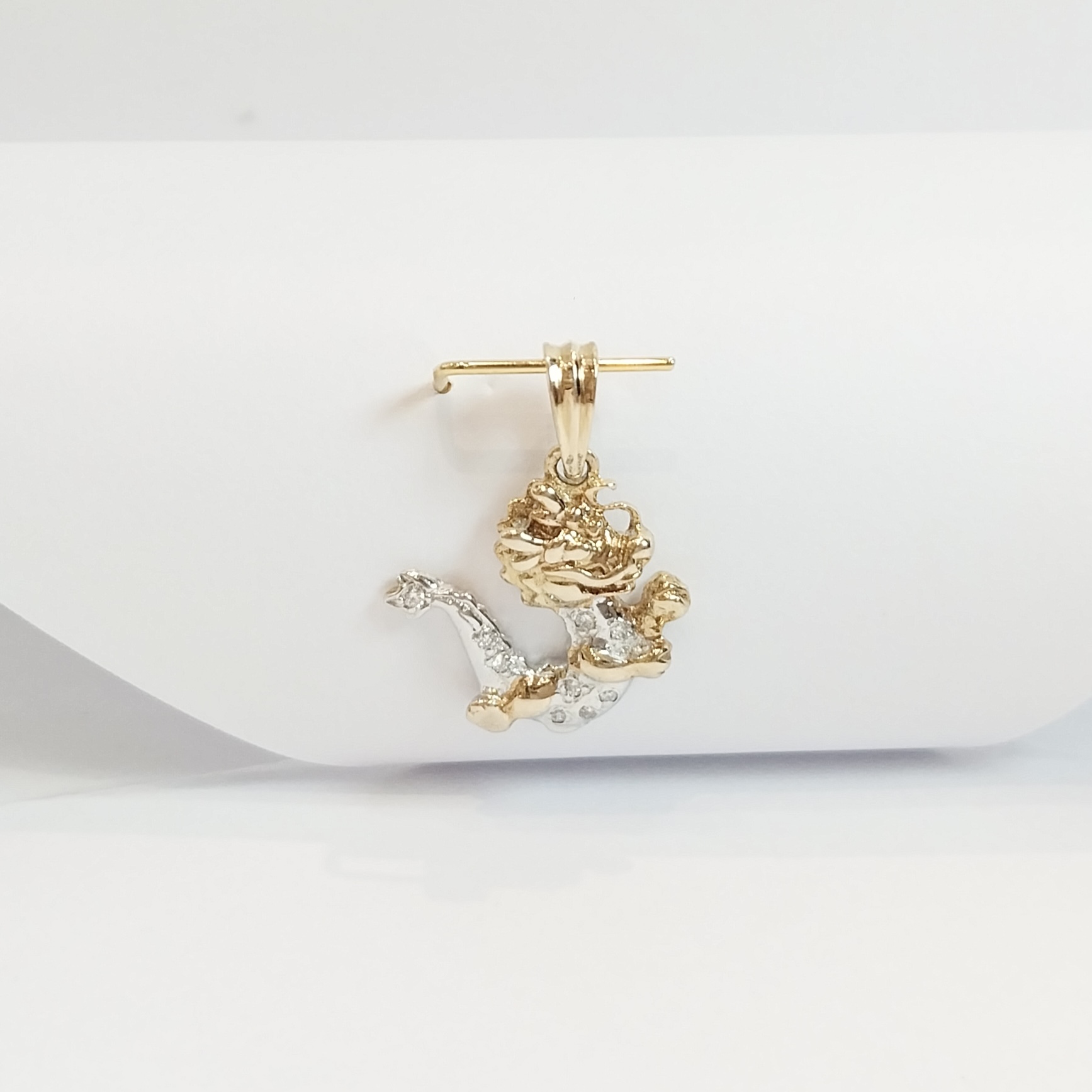 Small Dragon, Diamond pendent