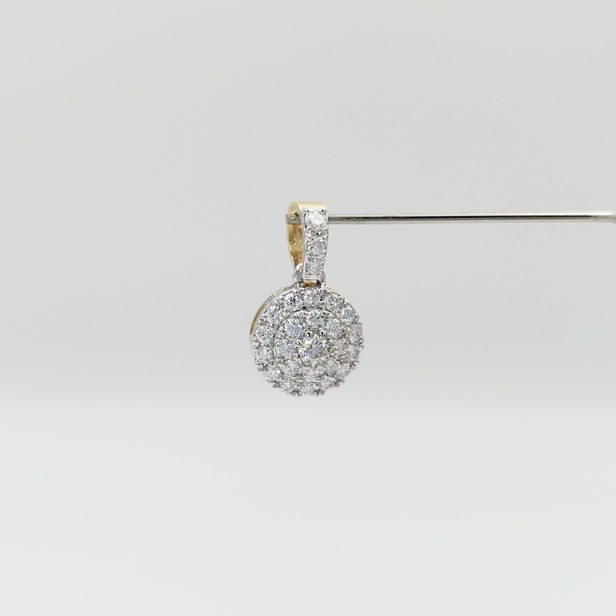 Classic Round, Diamond pendent